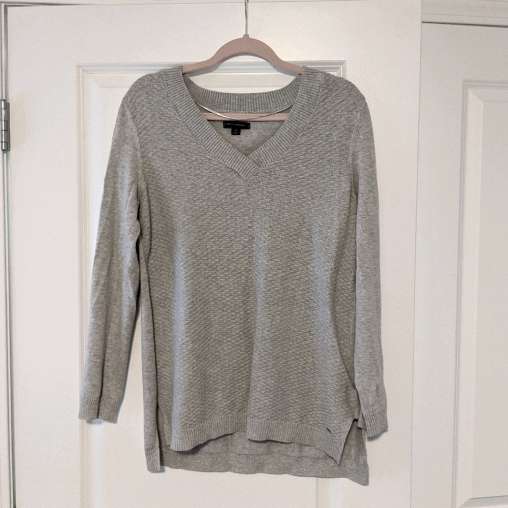 Tommy Hilfiger grey sweater